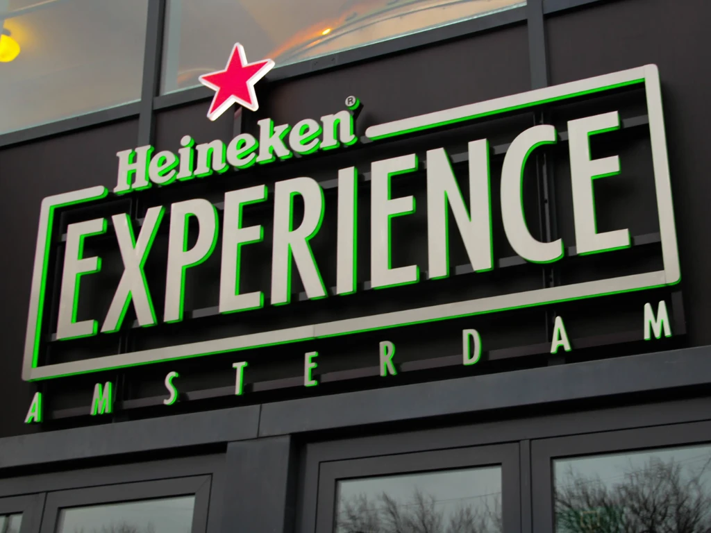 Placa Heineken Experience - Dona Viagem